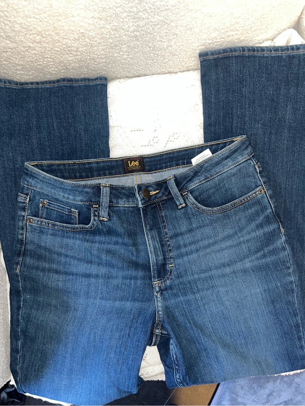 Lee Women's Boot Cut Jeans size 10 short. New with tags